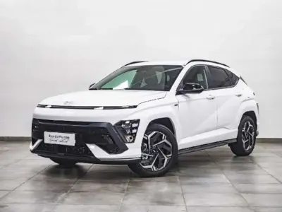 Usado Hyundai Kona N Line 120 CV (88 kW) 2024 Blanco SUV