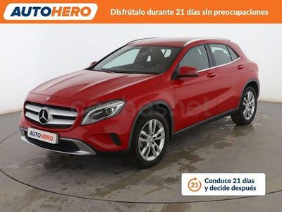 Usado Mercedes GLA250 Urban 211 CV (155 kW) 2016 Rojo SUV