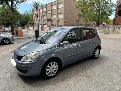 Usado Renault Scénic II Dynamique 105 CV (77 kW) 2008 Azul Monovolumen