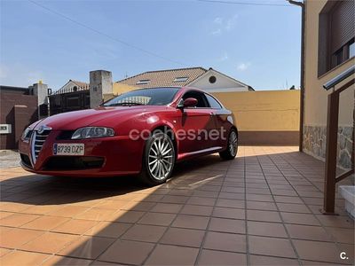 Rojo Usado 2006 Alfa Romeo GT Progression Coupe | 5500 € (Un poco caro)