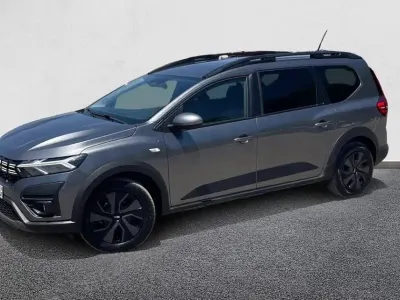 Usado Dacia Jogger Expression 140 CV (102 kW) 2025 Monovolumen