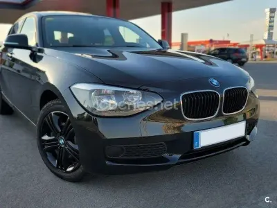 Usado BMW 116 122 CV (89 kW) 2012 Negro Utilitario