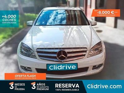 Usado Mercedes C200 Avantgarde 136 CV (100 kW) 2009 Blanco Berlina