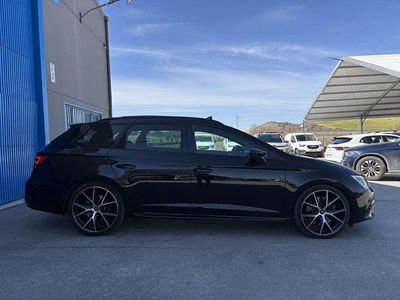 Usado Seat Leon ST 4Drive 300 CV (220 kW) 2020 Negro Familiar