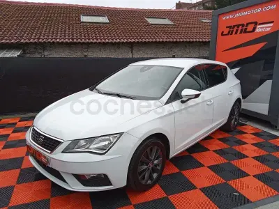 Usado Seat Leon Style 115 CV (84 kW) 2019 Blanco Berlina