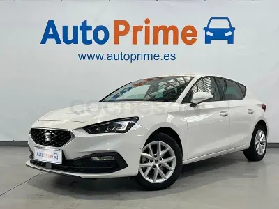 Usado Seat Leon Style 115 CV (84 kW) 2022 Blanco Berlina