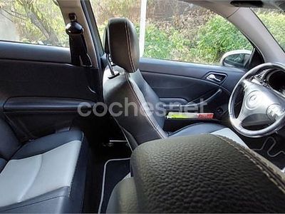 Beige Usado 2005 Mercedes C220 Berlina | 2900 € (Buen precio)