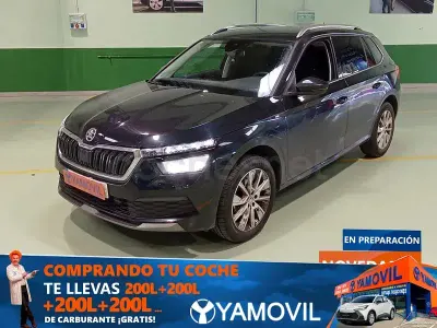 Usado Skoda Kamiq Ambition 115 CV (84 kW) 2020 Azul SUV