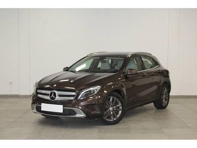 Usado Mercedes GLA200 Urban 136 CV (100 kW) 2015 Marrón SUV
