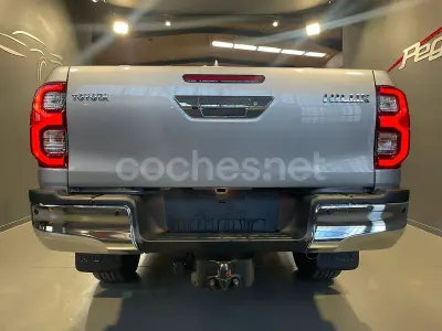 Nuevo Toyota HiLux 204 CV (150 kW) 2026 Gris / plata Pickup/Camioneta