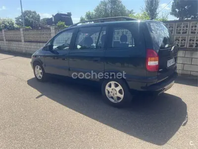 Usado Opel Zafira Elegance 115 CV (84 kW) 2000 Verde Monovolumen