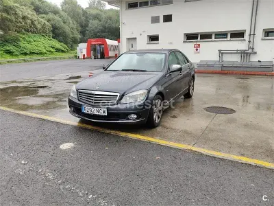 Usado Mercedes C180 Elegance 143 CV (105 kW) 2008 Azul Berlina