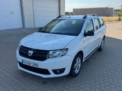 Usado Dacia Logan MCV Lauréate 90 CV (66 kW) 2016 Blanco Familiar