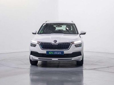 Usado Skoda Kamiq Ambition 110 CV (80 kW) 2021 Blanco SUV