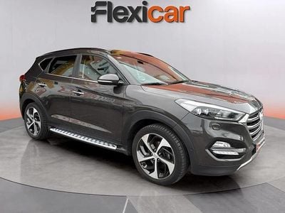 Usado Hyundai Tucson Style 177 CV (130 kW) 2017 Gris SUV