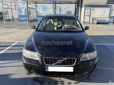 Usado Volvo S60 Momentum 140 CV (102 kW) 2006 Negro Berlina