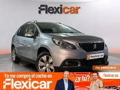 Usado Peugeot 2008 Style 110 CV (80 kW) 2017 Gris SUV