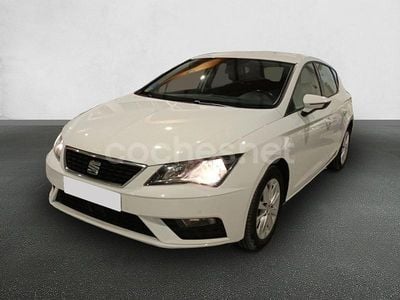 Usado Seat Leon Style 130 CV (95 kW) 2019 Blanco Berlina