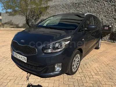 Usado Kia Carens 135 CV (99 kW) 2014 Negro Monovolumen