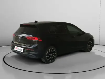 Occasion VW Golf VIII Life 150 ch (110 kW) 2022 Noir Berline