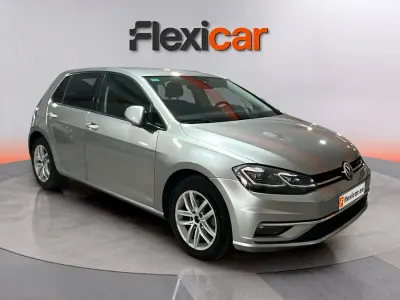 Usado VW Golf VII Advance 116 CV (85 kW) 2019 Gris Berlina