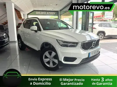 Usado Volvo XC40 Momentum 163 CV (119 kW) 2021 Blanco SUV