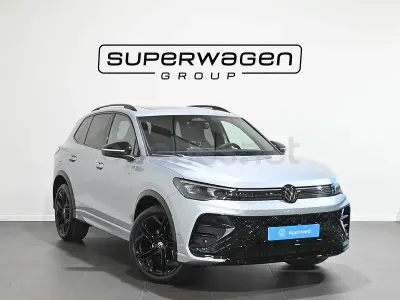 Usado VW Tiguan R-line 150 CV (110 kW) 2026 Gris / plata SUV