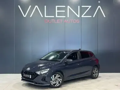 Nuevo Hyundai i20 99 CV (72 kW) 2025 Gris Utilitario