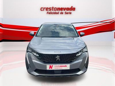 Usado Peugeot 3008 Allure 131 CV (96 kW) 2021 Gris / plata SUV