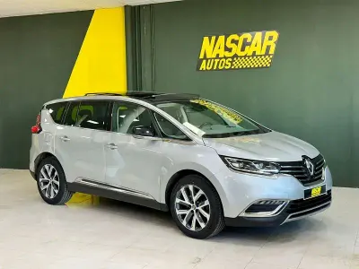 Usado Renault Espace Zen 160 CV (117 kW) 2017 Gris / plata Monovolumen