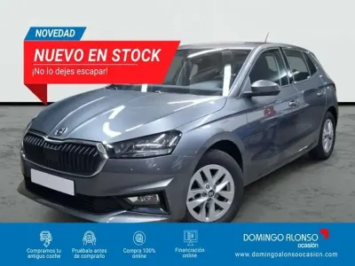 Nuevo Skoda Fabia Selection 95 CV (69 kW) 2026 Gris Utilitario