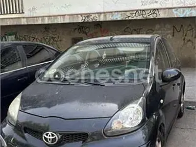 Usado Toyota Aygo 54 CV (39 kW) 2009 Negro Utilitario