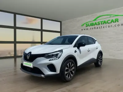 Usado Renault Captur Intens 100 CV (73 kW) 2022 Blanco SUV