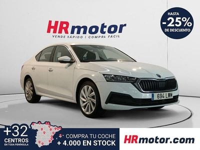 Usado Skoda Octavia Ambition 204 CV (150 kW) 2022 Blanco Berlina