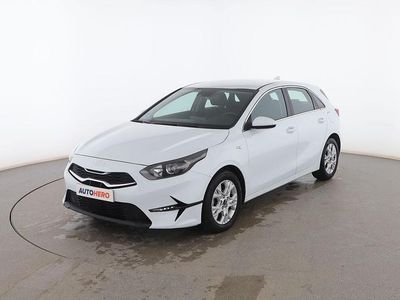 Usado Kia Ceed 101 CV (74 kW) 2021 Blanco Utilitario