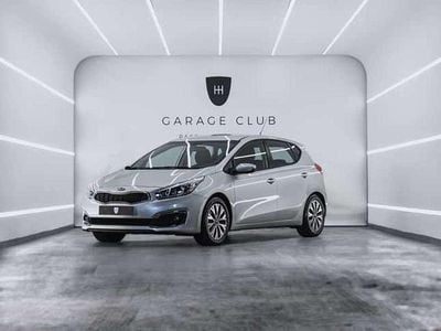 Usado Kia Ceed 101 CV (74 kW) 2016 Plateado Utilitario