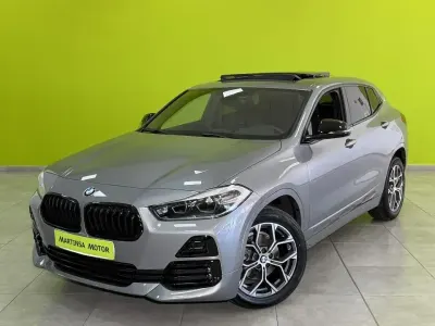 Usado BMW X2 Advantage 136 CV (100 kW) 2023 Gris SUV