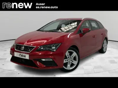 Usado Seat Leon FR 150 CV (110 kW) 2019 Rojo Berlina