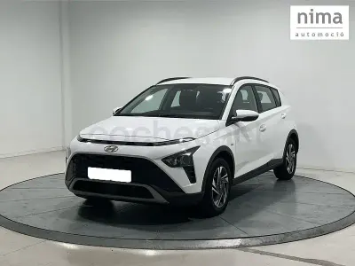 Usado Hyundai Bayon 100 CV (73 kW) 2022 Blanco SUV