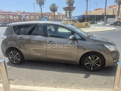 Usado Toyota Verso Advance 112 CV (82 kW) 2016 Marrón Monovolumen