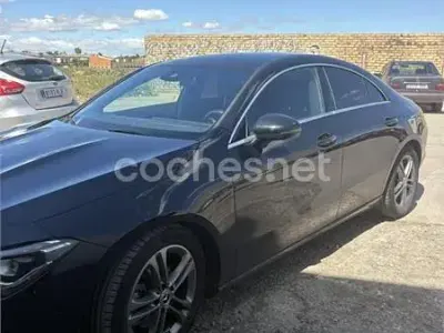 Usado Mercedes A180 116 CV (85 kW) 2019 Negro Berlina