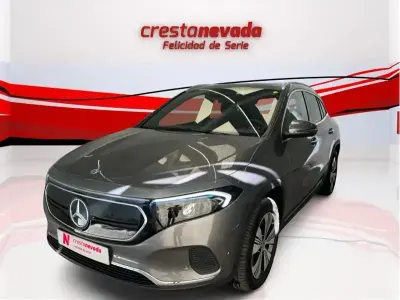 Begagnad Mercedes EQA300 167 kW (228 HK) 2023 Grå SUV