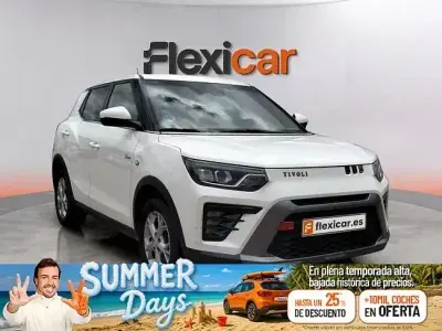 Usado SsangYong Tivoli 149 CV (109 kW) 2024 Blanco