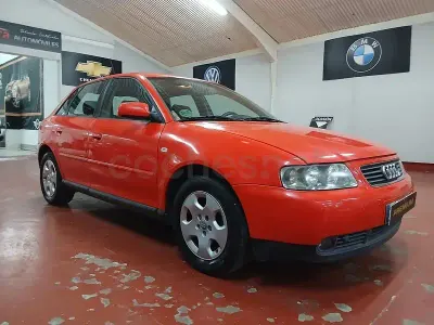 Usado Audi A3 Ambition 102 CV (75 kW) 2000 Rojo Utilitario