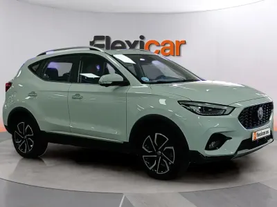 Usado MG ZS Luxury 106 CV (77 kW) 2024 Blanco SUV