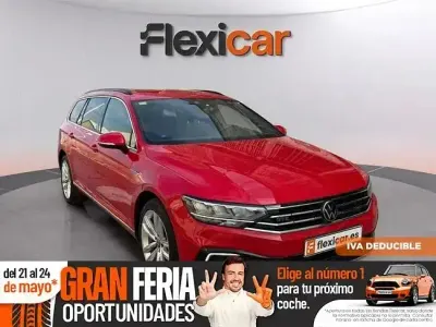 Usado VW Passat GTE 218 CV (160 kW) 2020 Rojo Familiar
