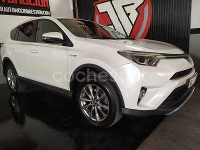 Blanco Usado 2017 Toyota RAV4 Hybrid Executive SUV | 19.900 € (Precio justo)