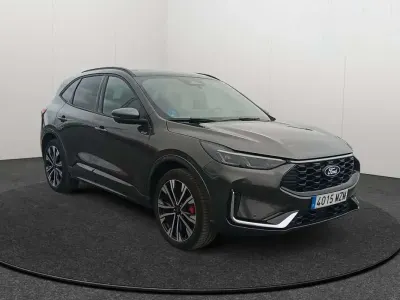 Usado Ford Kuga ST-Line 243 CV (178 kW) 2025 Gris SUV