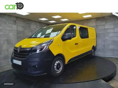 Usado Renault Trafic 95 CV (69 kW) 2019 Amarillo Monovolumen
