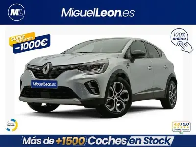 Usado Renault Captur Zen 140 CV (102 kW) 2022 Gris / plata SUV